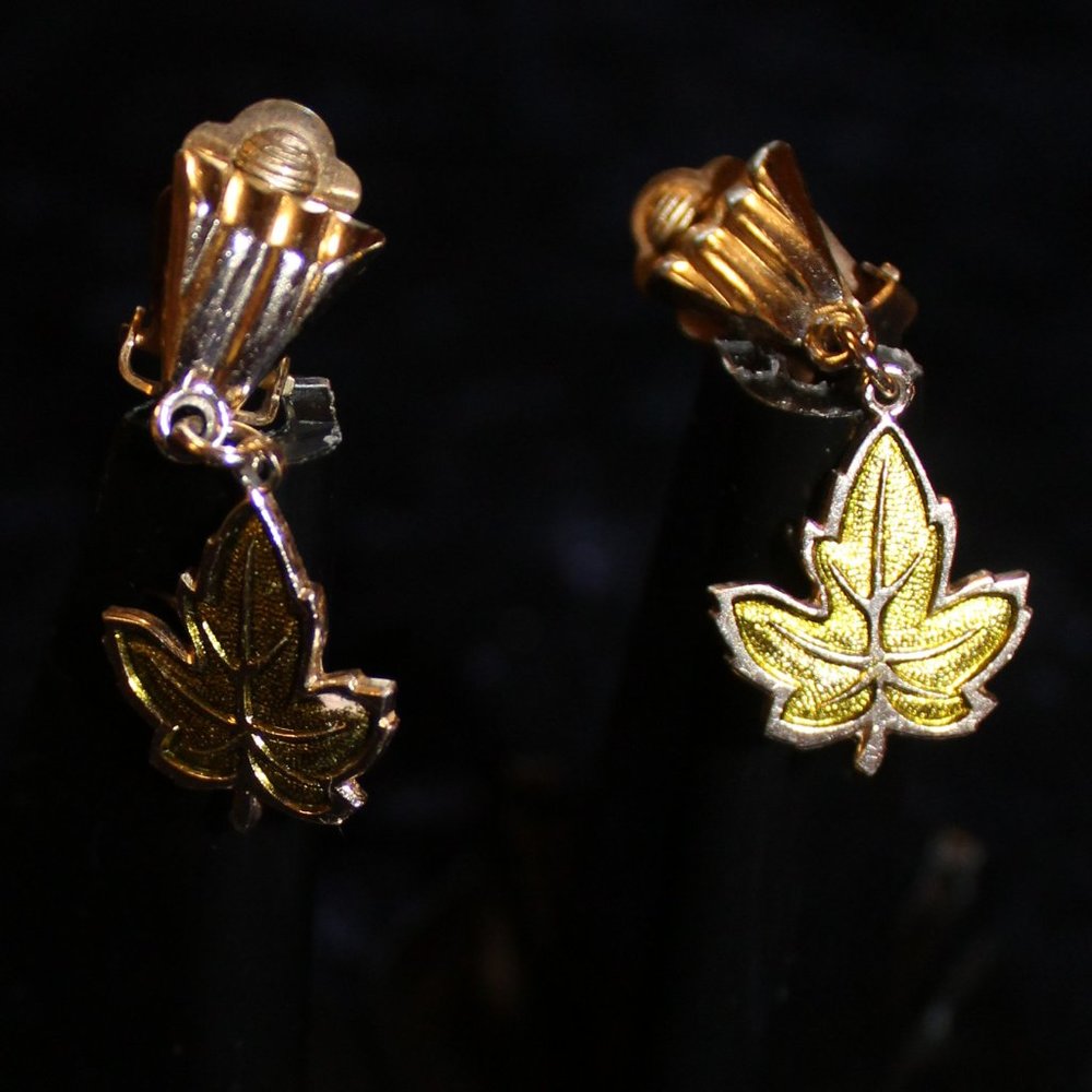 Gold toned Maple Leaf Clip on Earrings